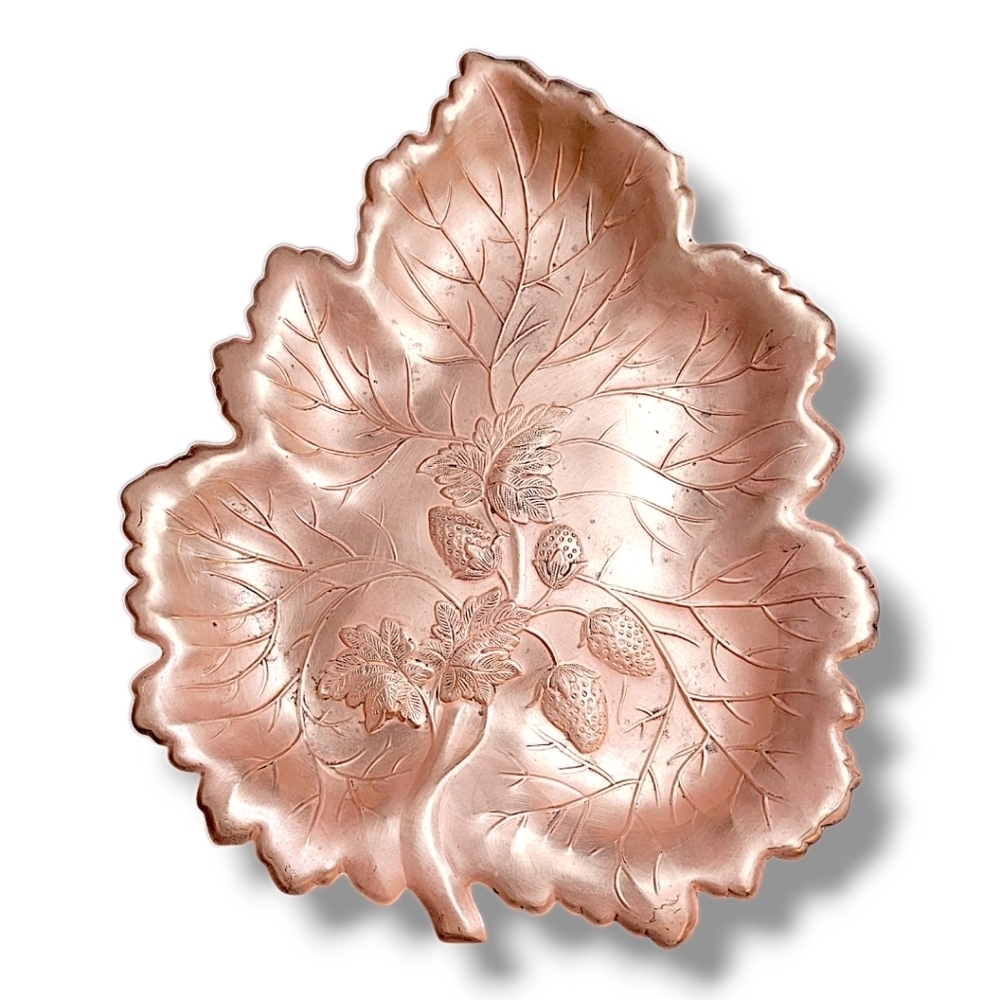 Vintage Coppercraft Guild Strawberry Leaf Copper Plate 1970s Decor